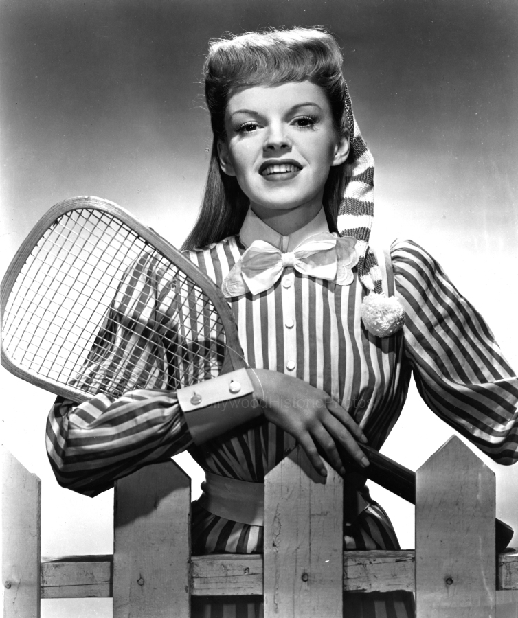 Meet Me in St. Louis 1944 4 Starring Judy Garland.jpg